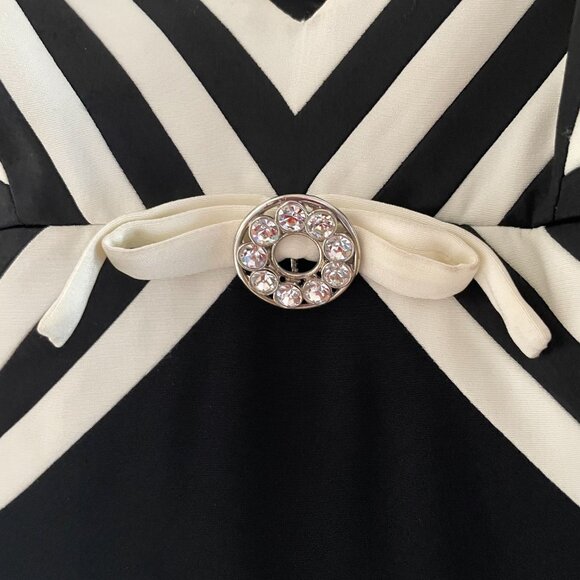 1980s Vintage Long Black Evening Gown - Picture 5 of 7